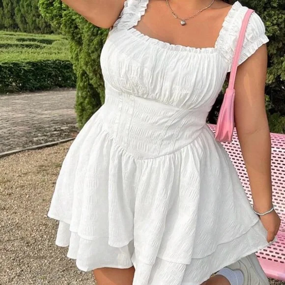 Flirty Romper - Picture 2 of 2